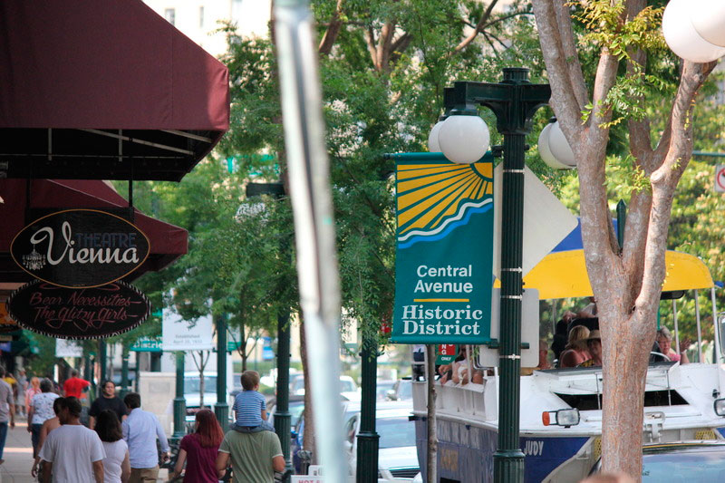  Romantic Downtown-Hot-Springs