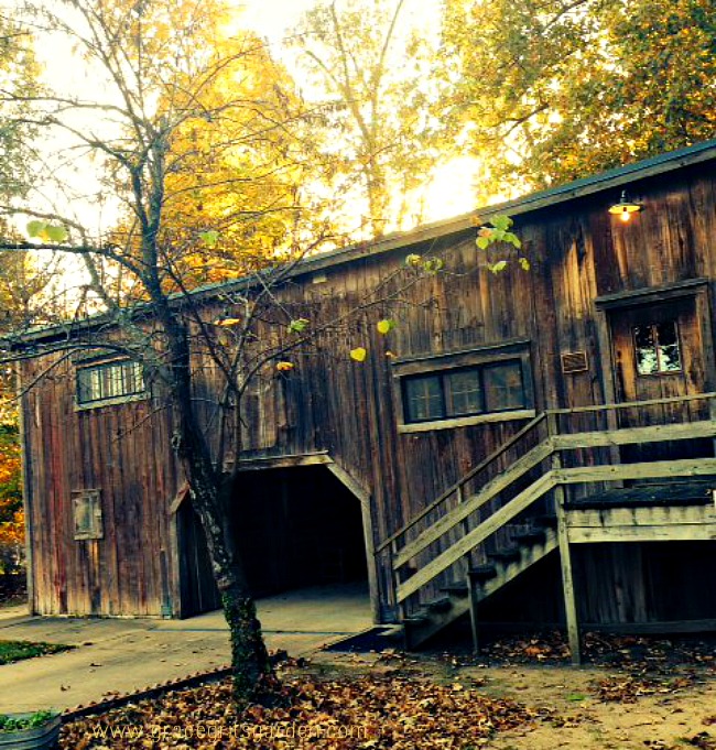 Piggott - Hemingway's Barn Studio