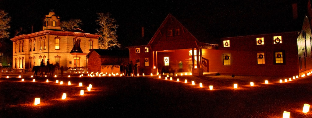 Christmas-at-Historic-Washington