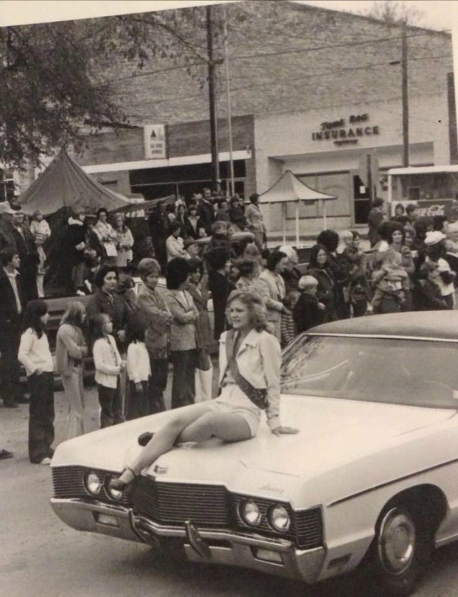 Feathers Fly at the Turkey Trot Festival in Yellville Only In Arkansas