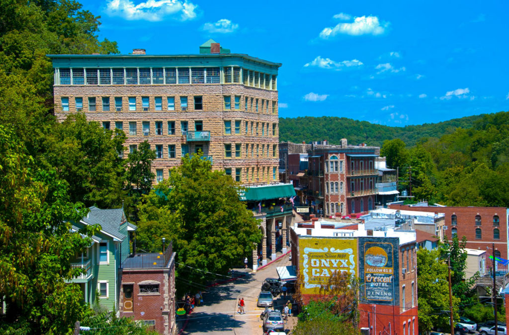 11 Arkansas Small Town Downtowns to Visit Only In Arkansas