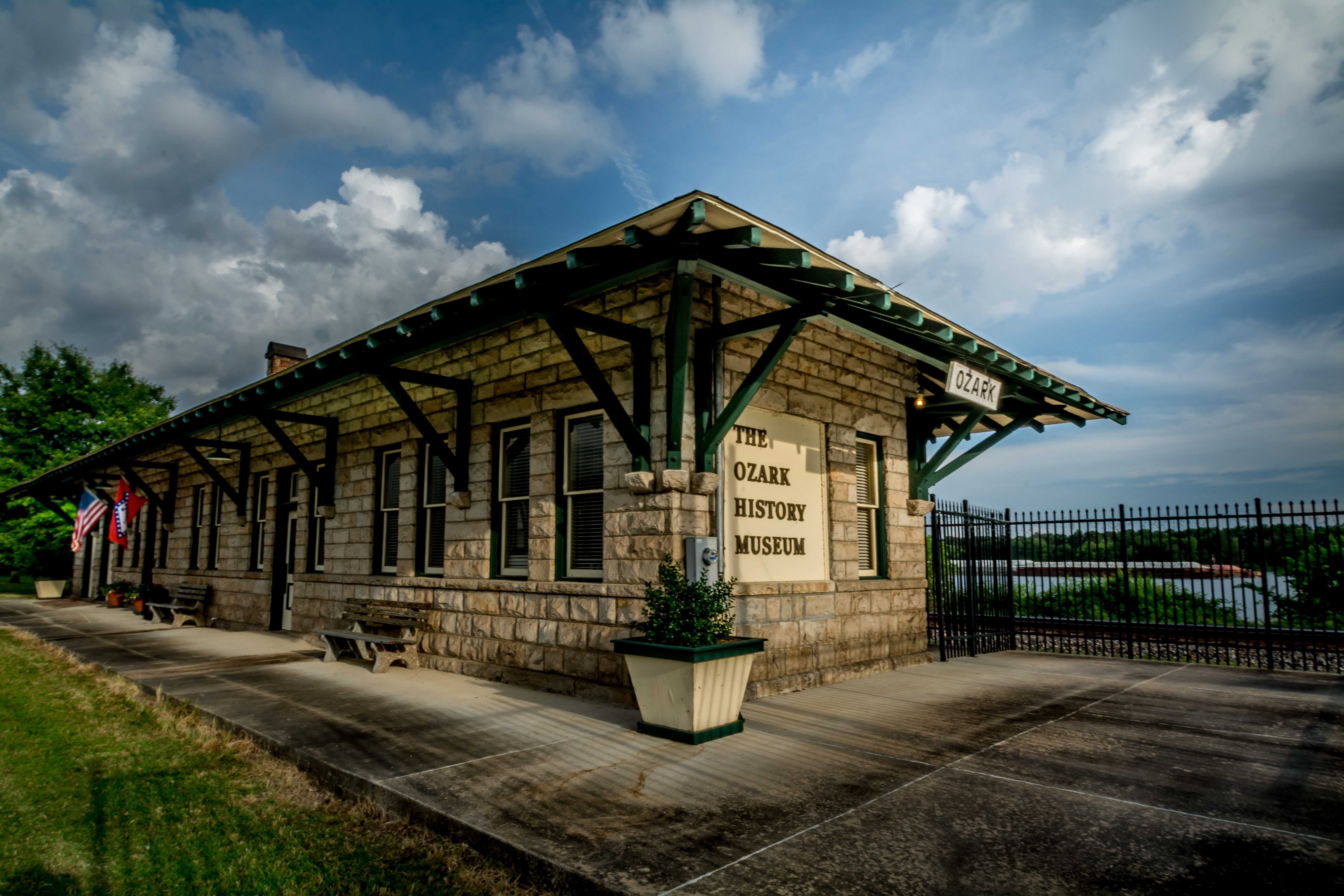 11 Arkansas Small Town Downtowns to Visit Only In Arkansas