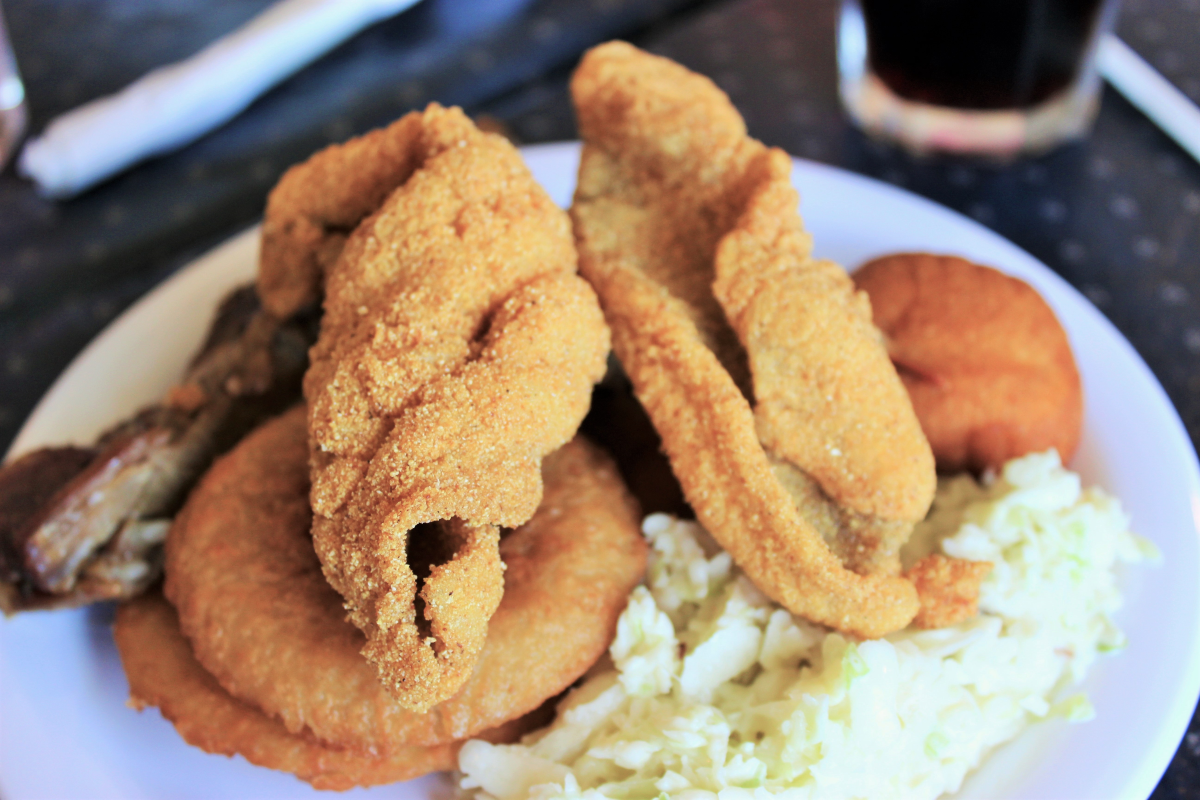 8 Favorite Fried Catfish Spots Around Arkansas Only In Arkansas