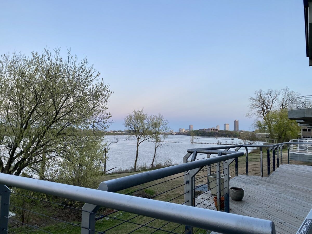 5 Places to Dine on the Water in Arkansas Only In Arkansas