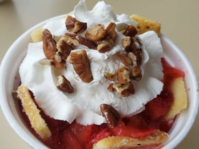 10 Great Strawberry Desserts In Arkansas 