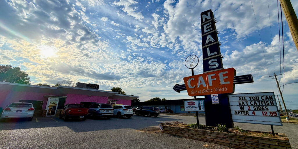 Neal’s Cafe: A Springdale Tradition Since 1944